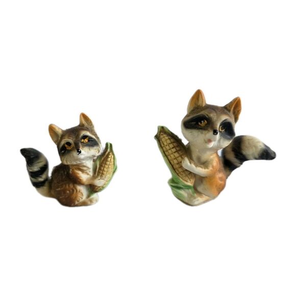Vintage JAPAN Bone China RACOON HOLDING CORN Set of 2 MINIATURE Animal FIGURES - Picture 9 of 9